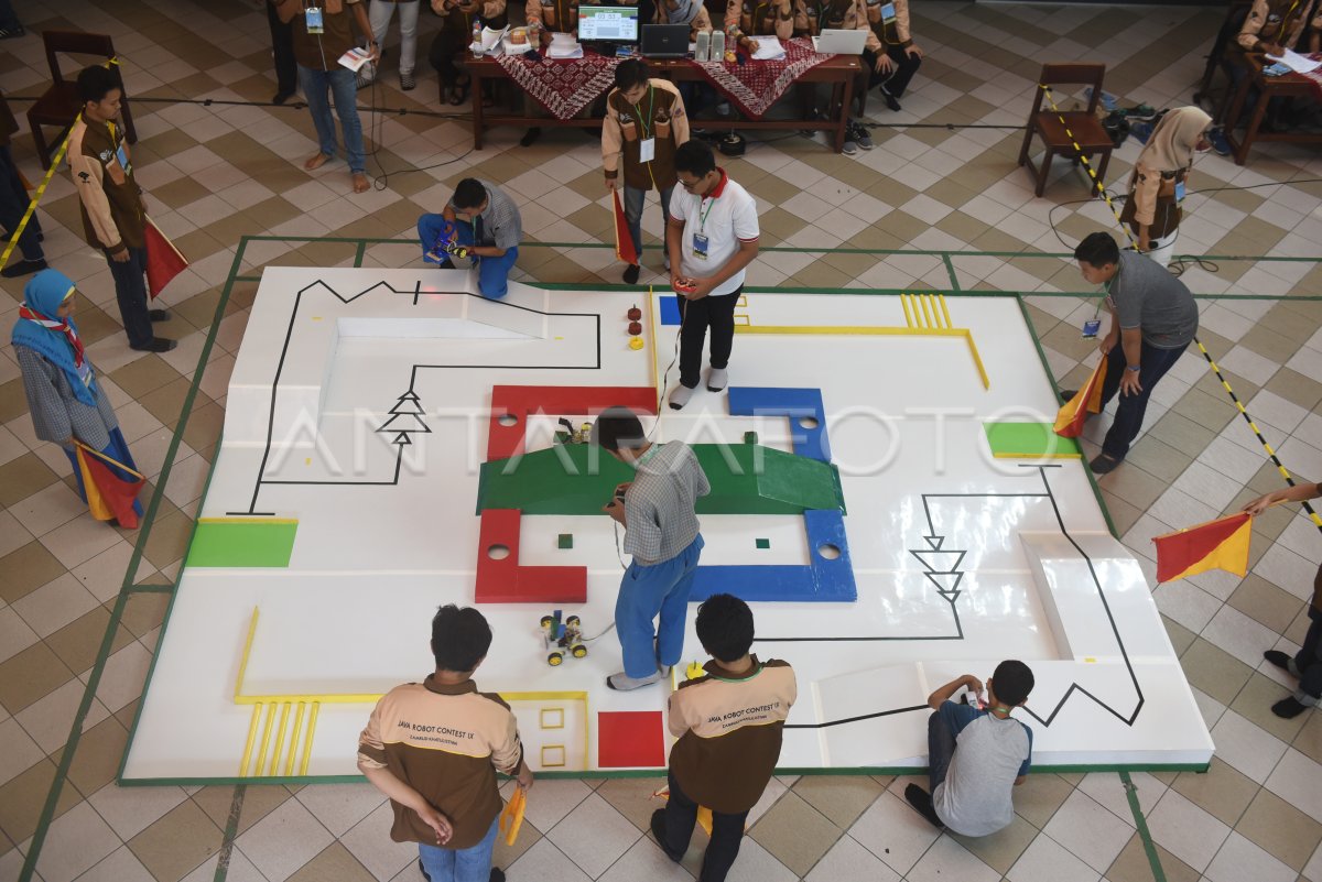 Java robot contest ix antara foto