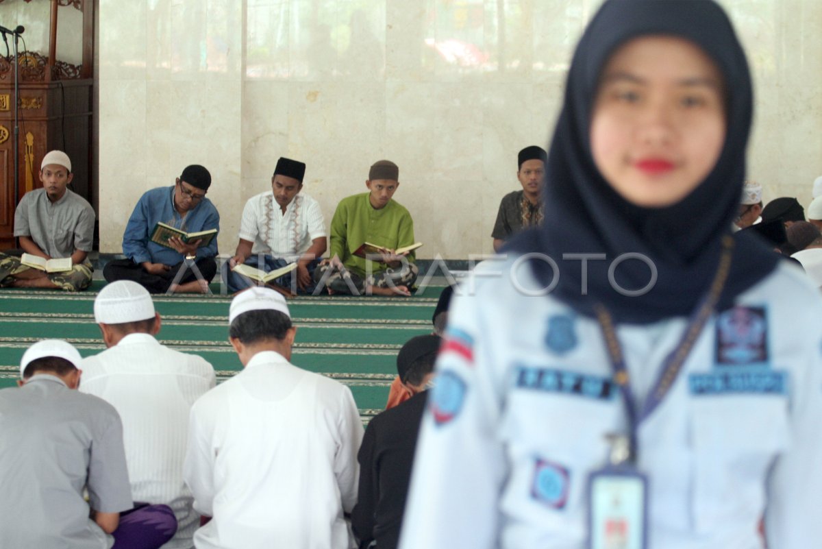 IBADAH RAMADAN WARGA BINAAN LAPAS | ANTARA Foto