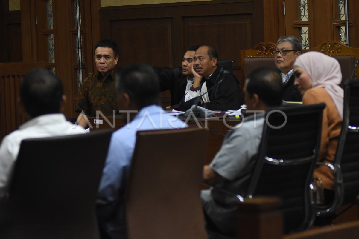 SIDANG LANJUTAN KORUPSI DANA OTSUS ACEH | ANTARA Foto