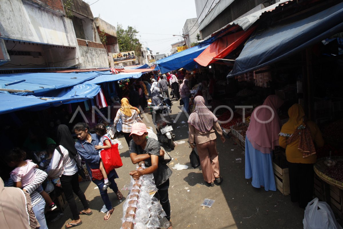 Program Pasar Rakyat Juara Antara Foto