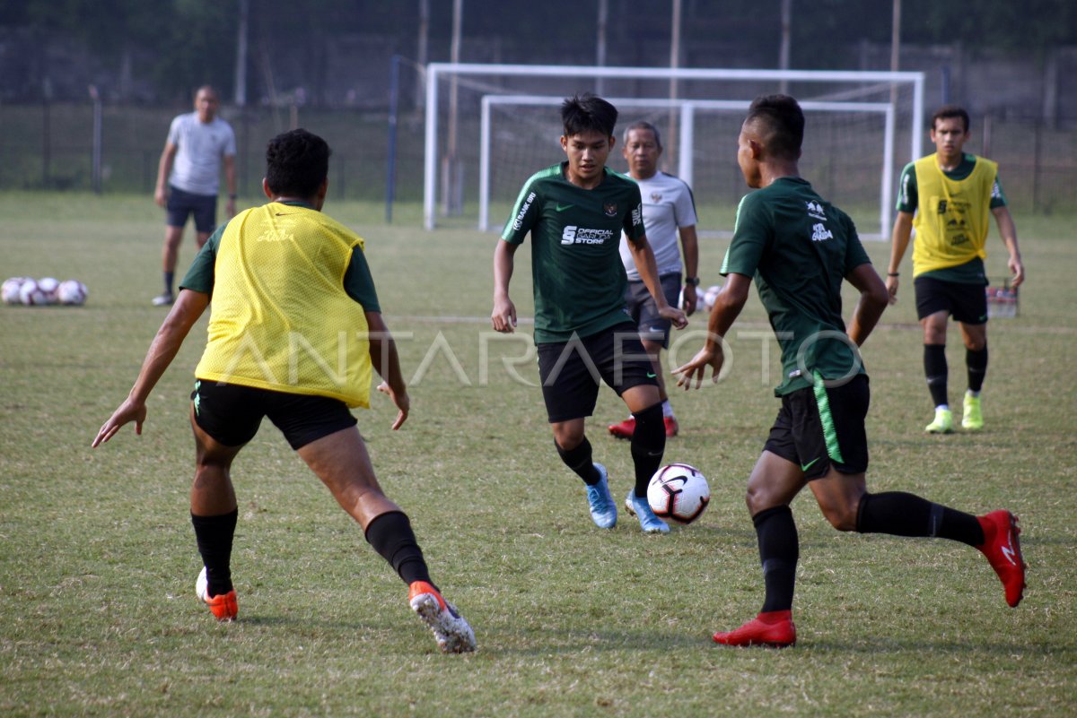 Latihan Timnas U 23 Indonesia Antara Foto