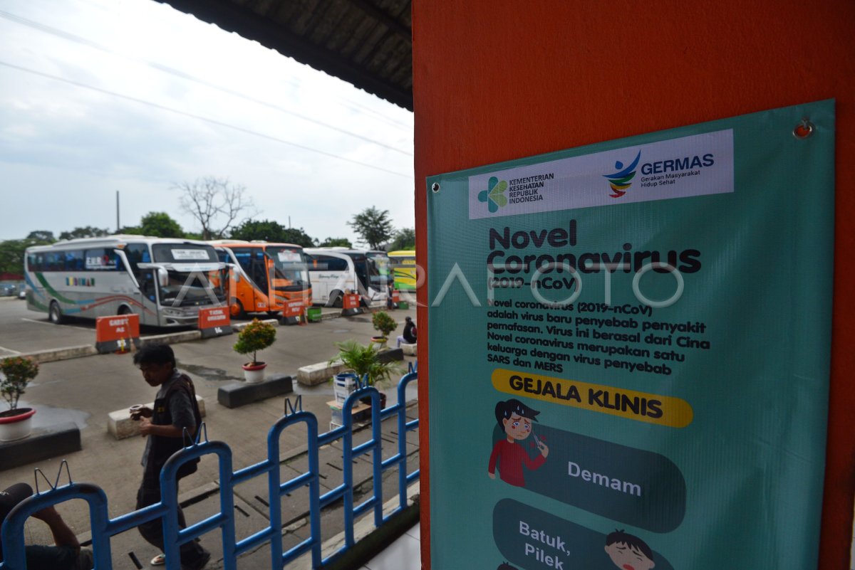 LARANGAN BUS AKAP BEROPERASI DI JAKARTA | ANTARA Foto