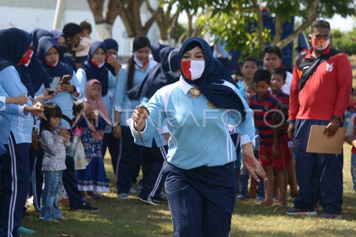 Aneka Lomba Hut Ri Di Aceh Antara Foto