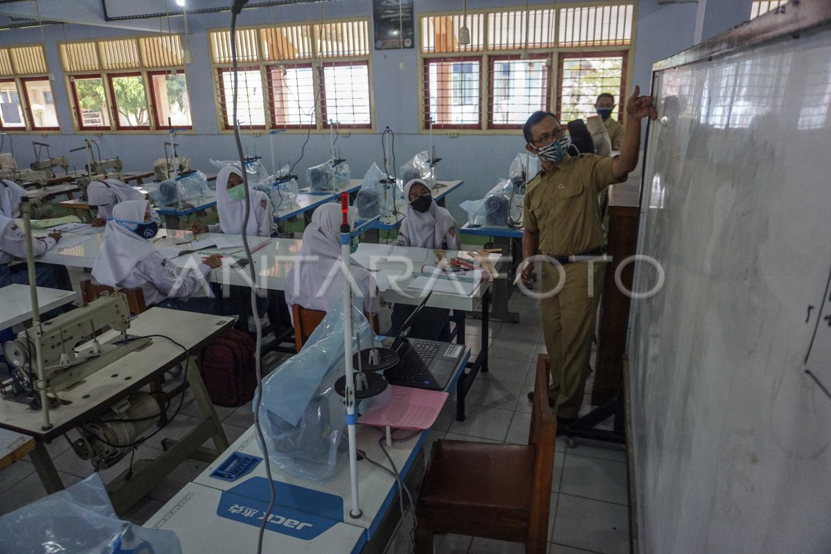 Pembelajaran Tatap Muka Serentak Jateng Antara Foto