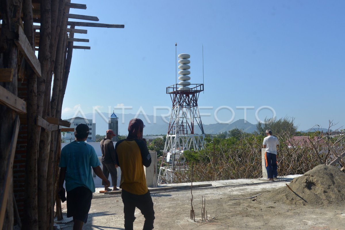 UJI FUNGSI SIRINE PERINGATAN TSUNAMI DI ACEH