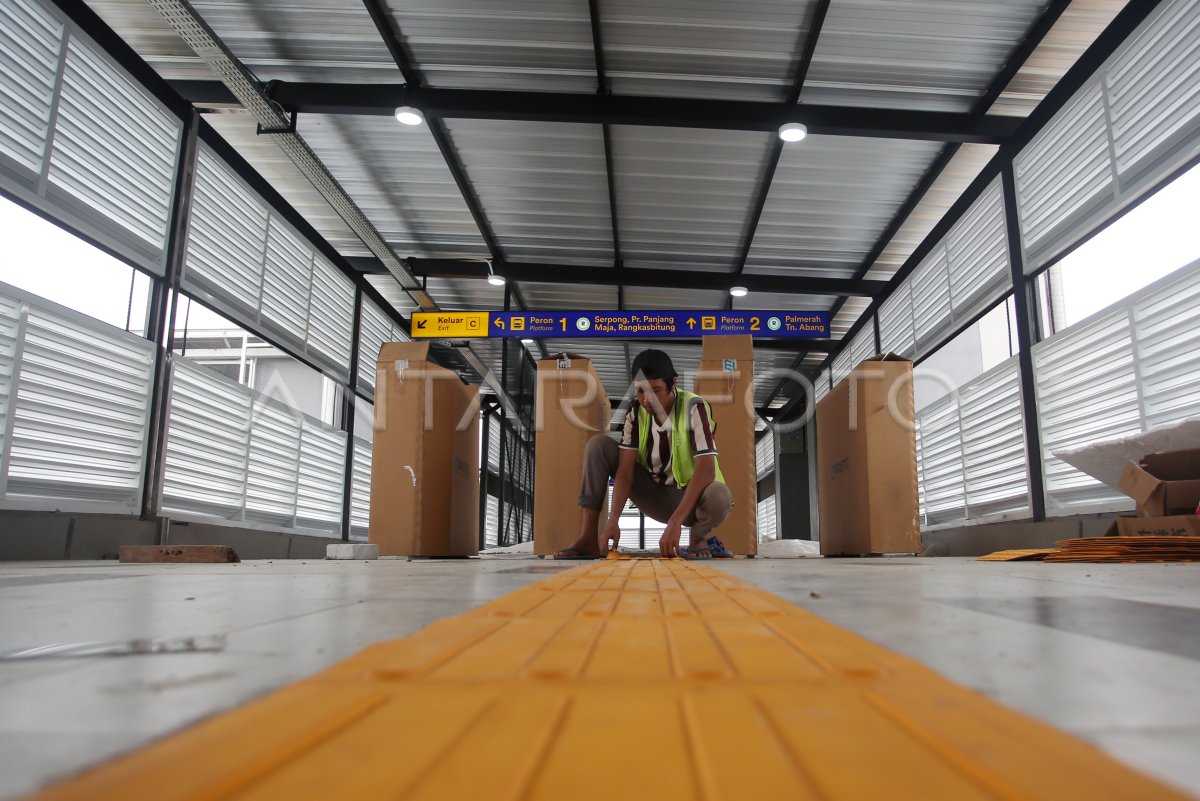 STASIUN PONDOK RANJI BARU SEGERA BEROPERASI | ANTARA Foto