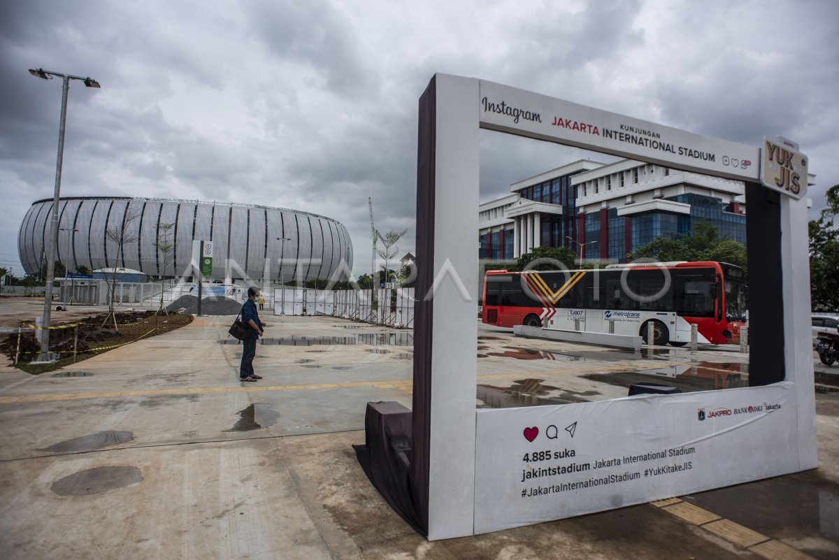 TRANSJAKARTA UJI COBA RUTE JIS-SENEN | ANTARA Foto