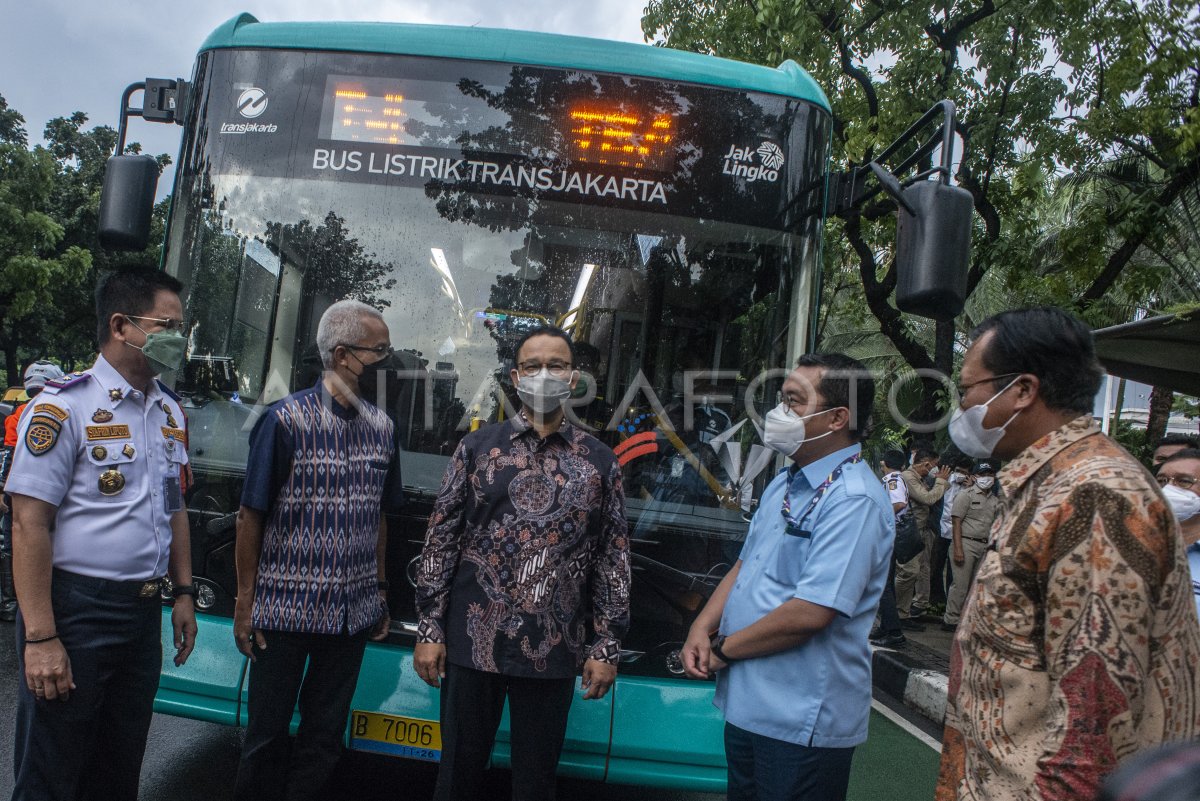 Inagurasi Bus Lisrik Transjakarta Antara Foto