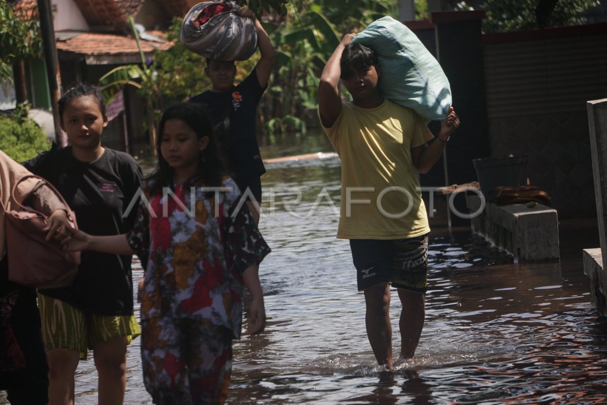 BANJIR ROB DI KOTA PEKALONGAN