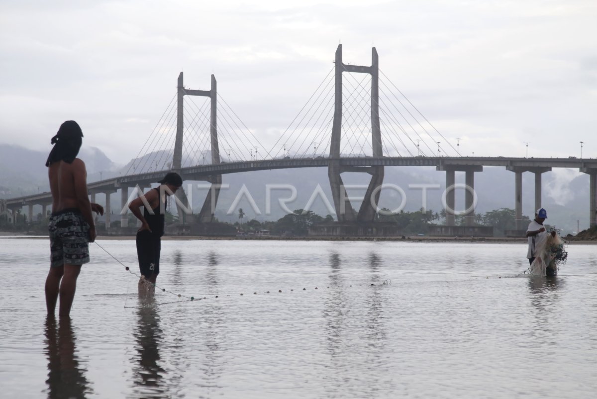 Jembatan Merah Putih Ambon | ANTARA Foto