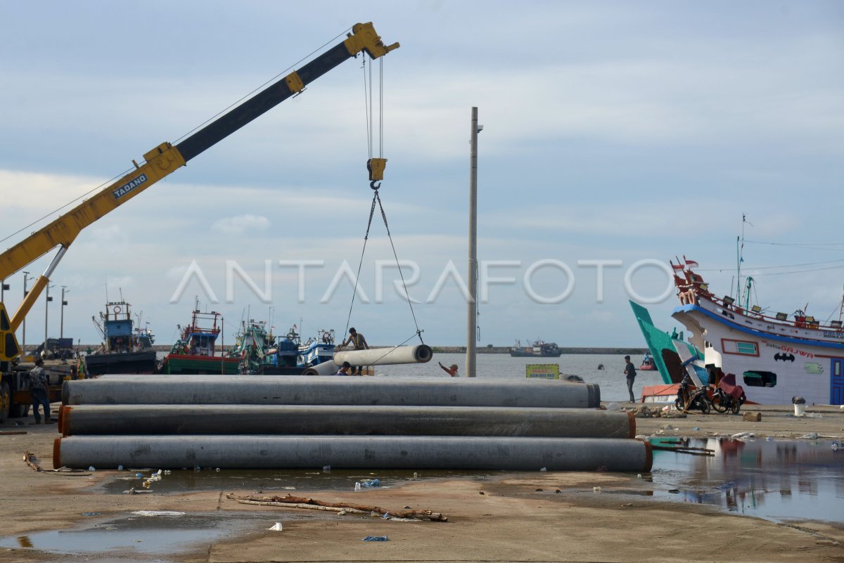 Pembangunan Fasilitas Pelabuhan Perikanan Samudera Di Aceh | ANTARA Foto