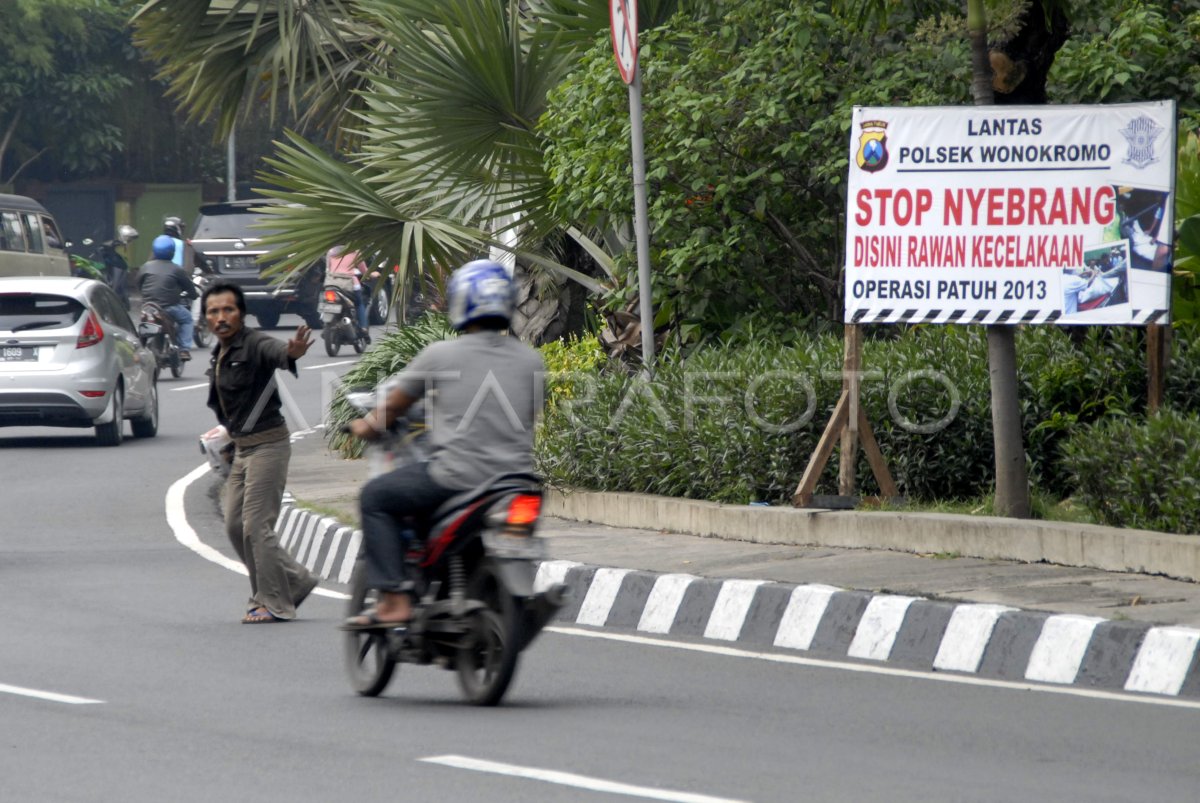 PELANGGAR LALU LINTAS | ANTARA Foto