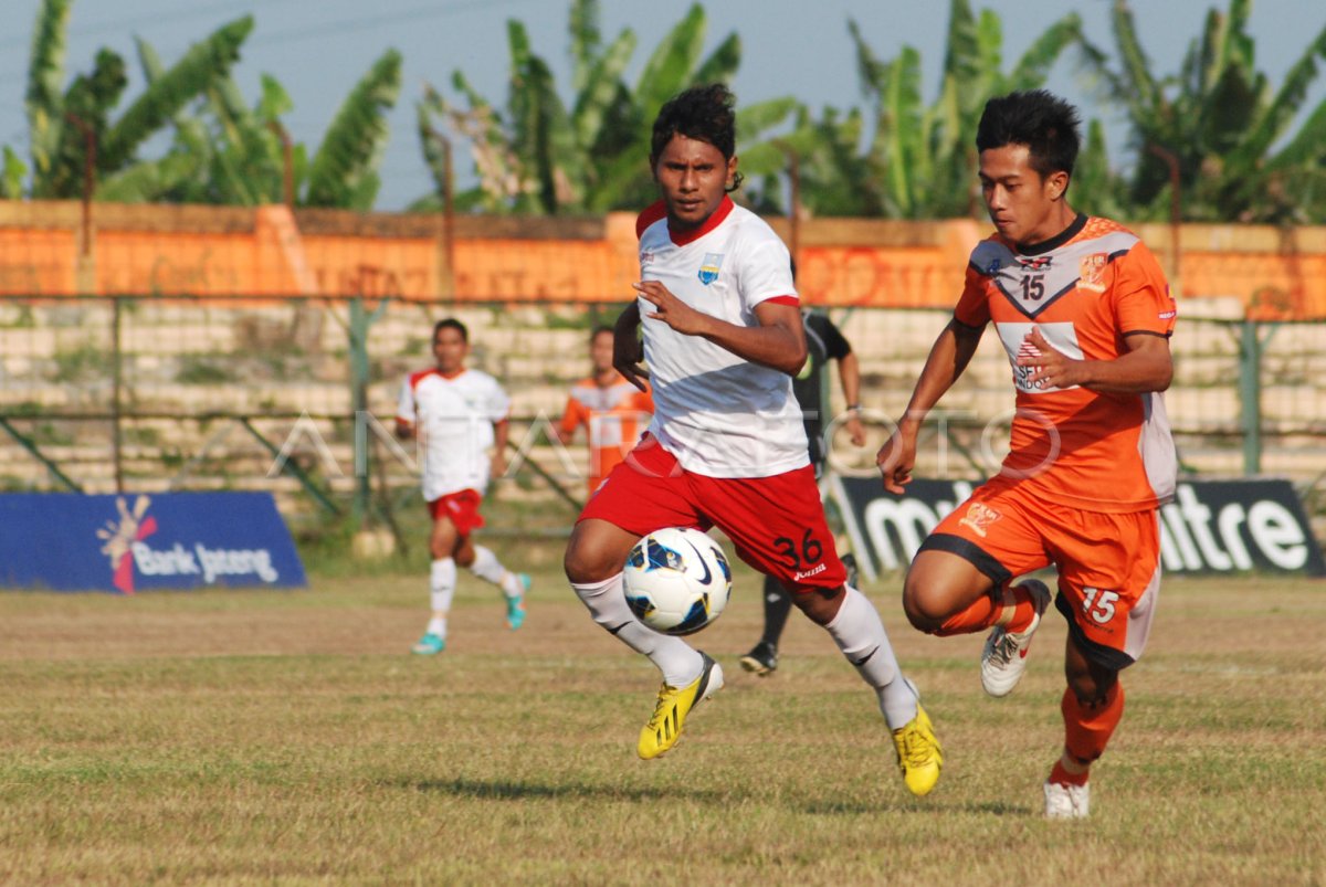 psir-kalahkan-perseman-antara-foto
