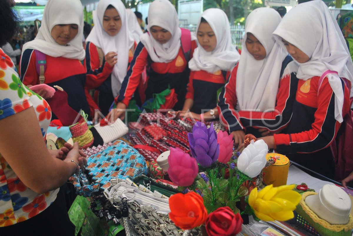 Pameran Daur Ulang Limbah Antara Foto 9624