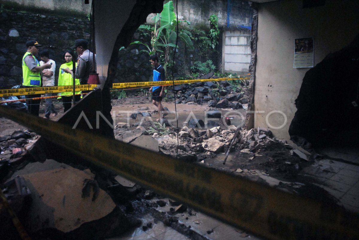 BANJIR DI BOGOR | ANTARA Foto