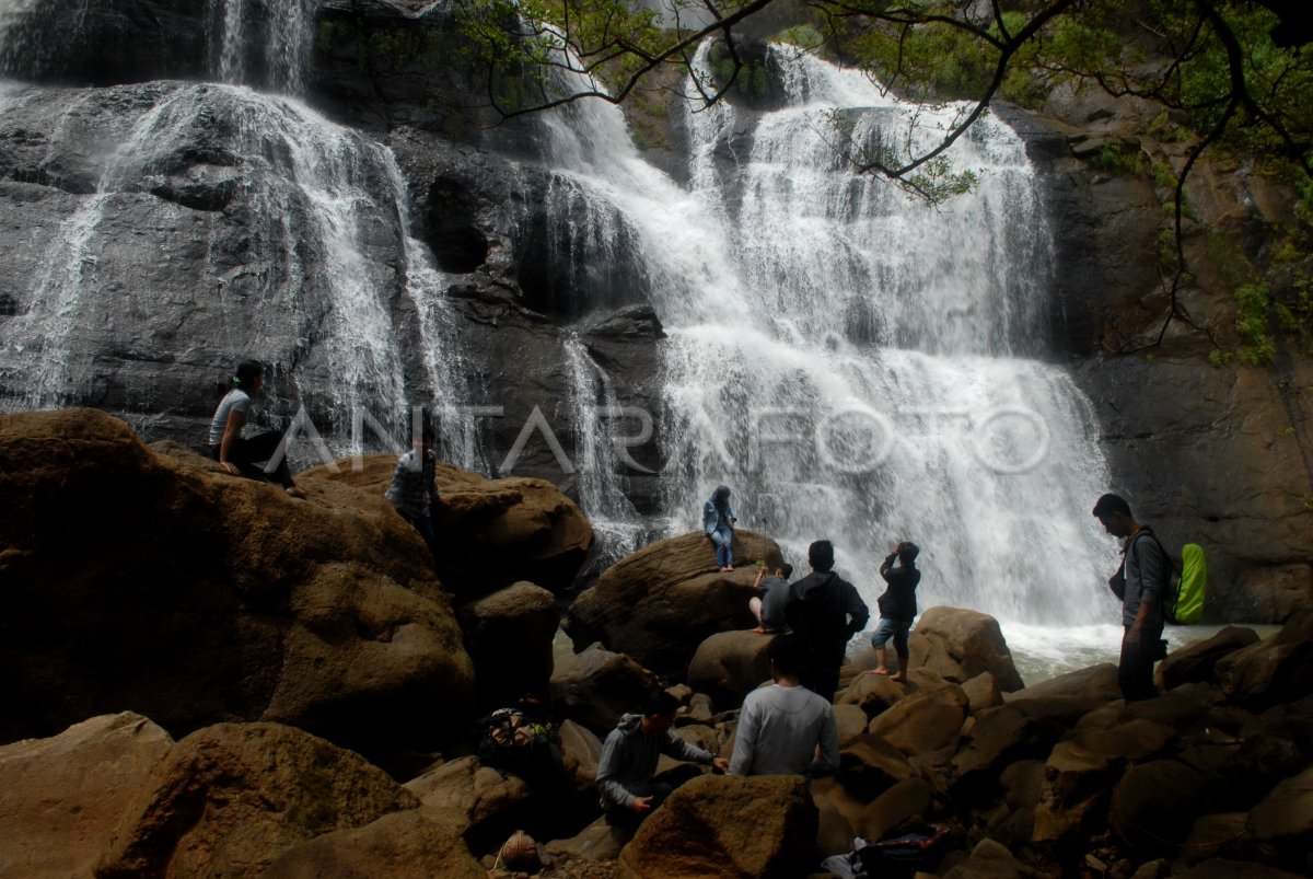 WISATA GEOPARK CILETUH PALABUHANRATU | ANTARA Foto