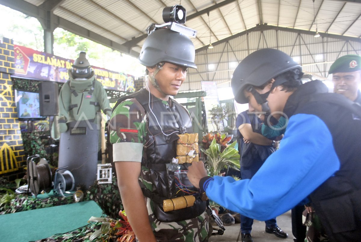 Pameran Alutsista Tni Polri Antara Foto