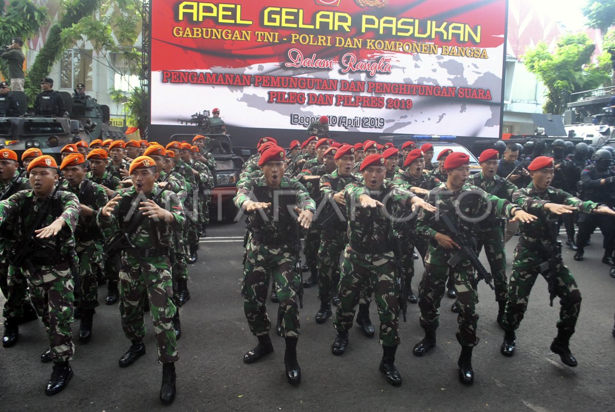 Apel Gelar Pasukan Pengamanan Pemilu Antara Foto