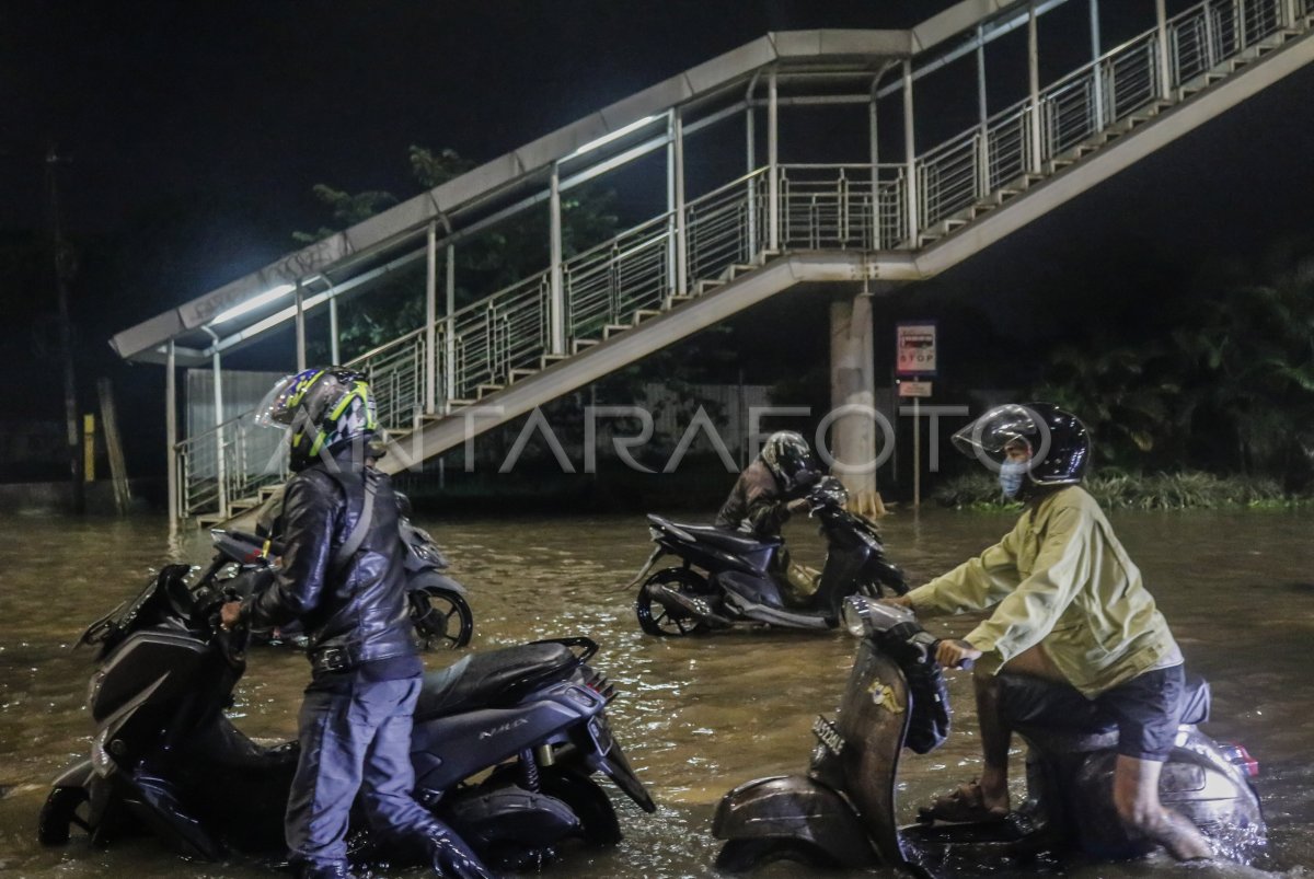 BANJIR DI JAKARTA | ANTARA Foto