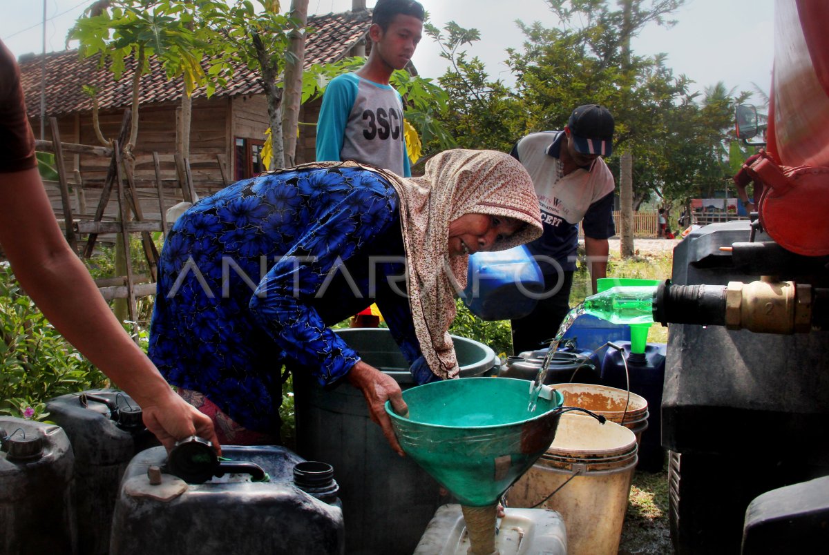 Krisis Air Bersih Antara Foto