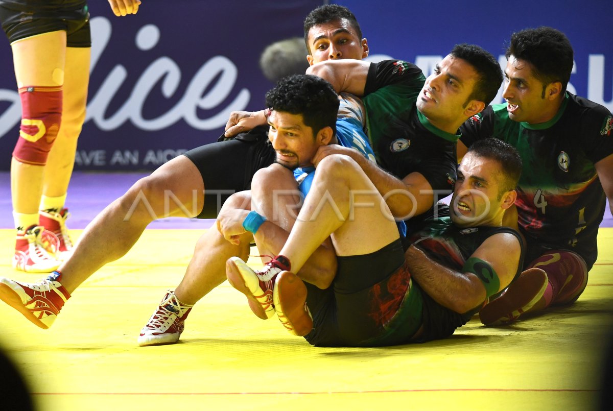 KABADDI PUTRA IRAN VS INDIA ANTARA Foto