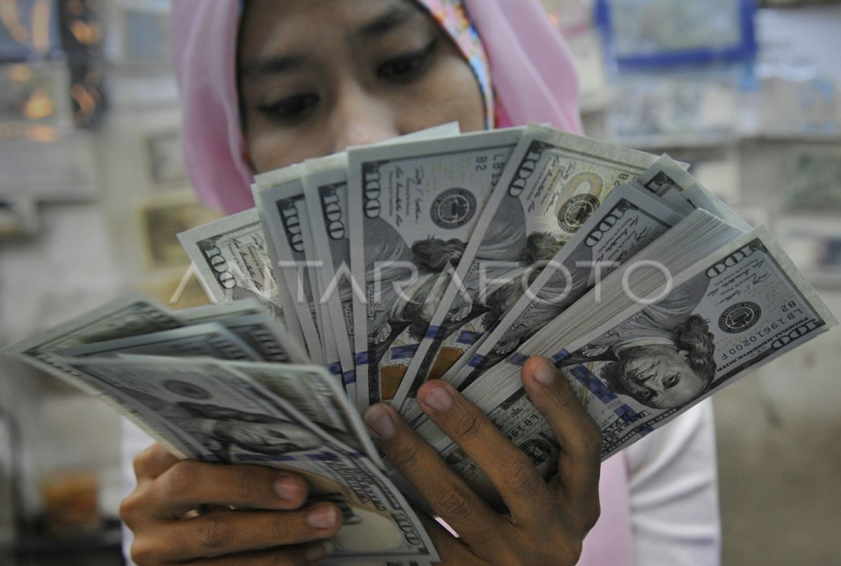 nilai-tukar-dollar-amerika-antara-foto