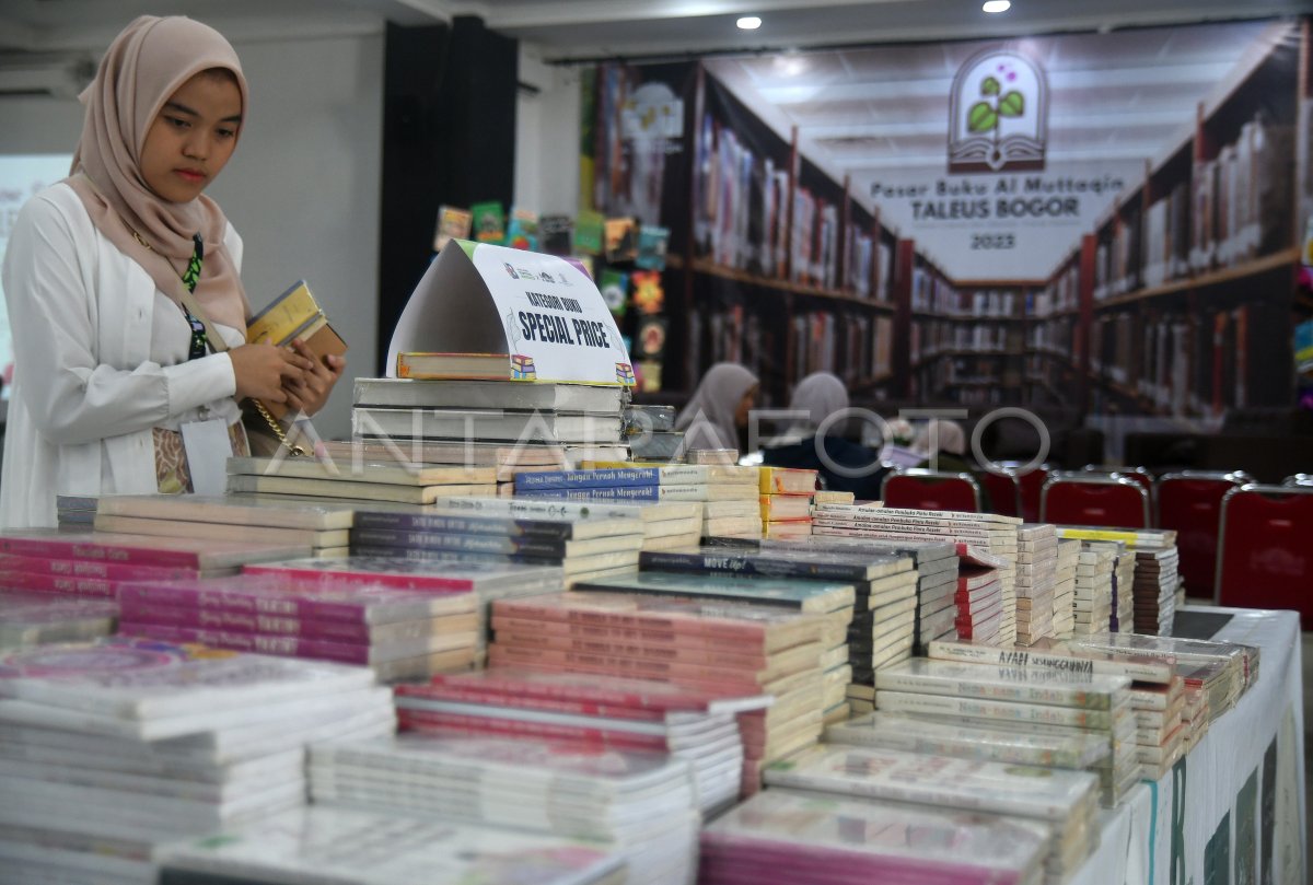 Pasar buku Taleus Bogor