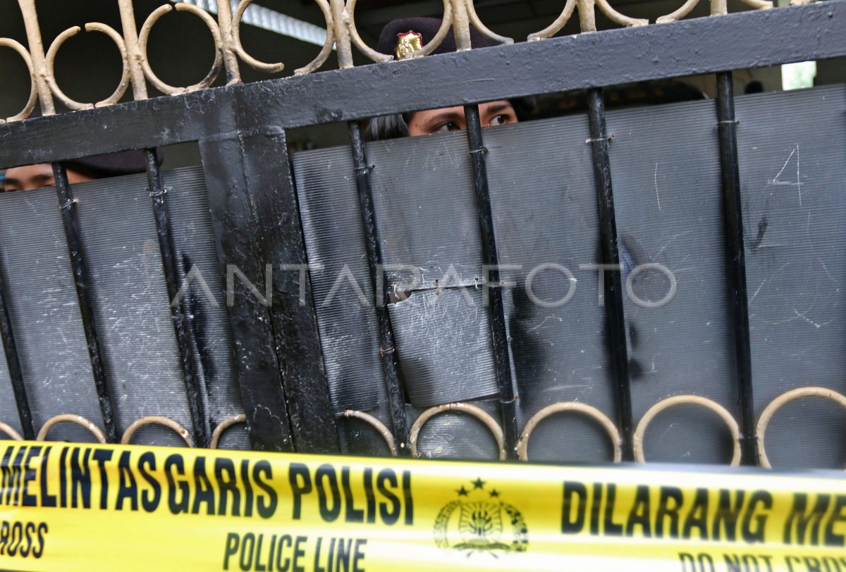 PEMBUNUHAN SATU KELUARGA | ANTARA Foto