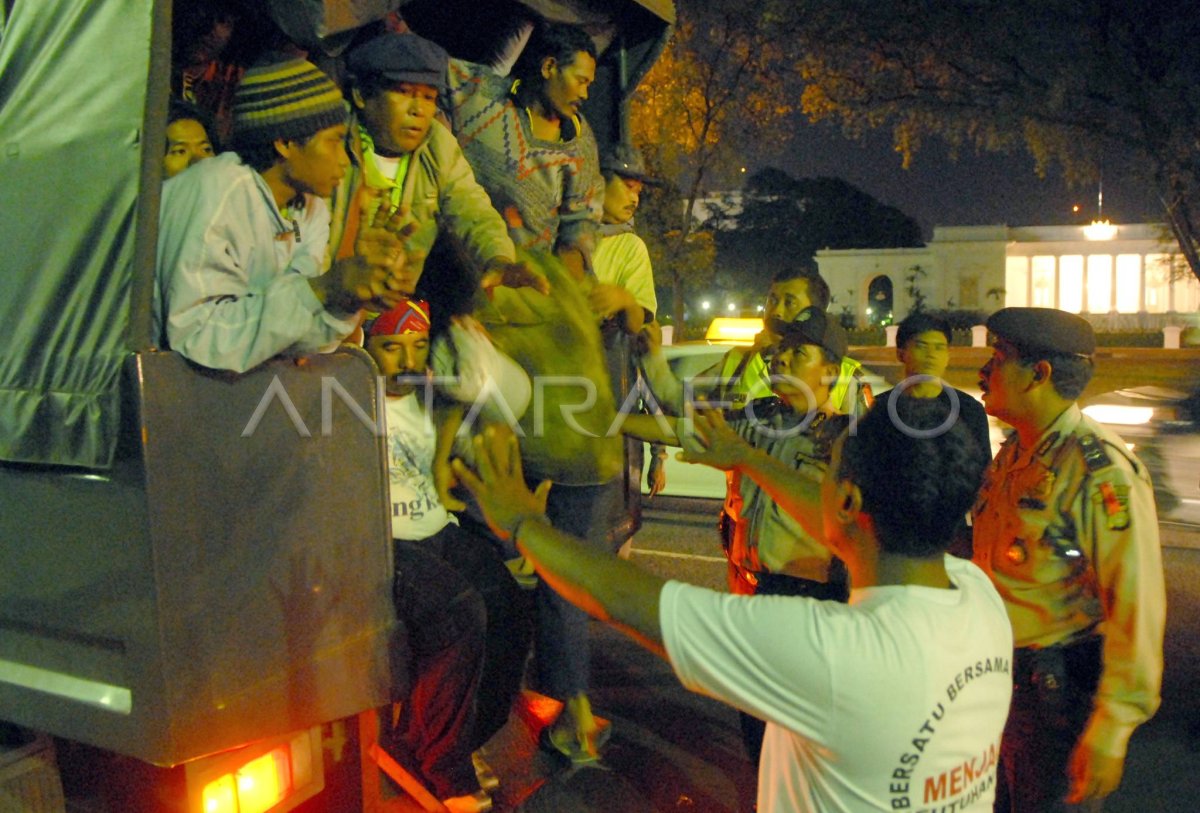 KORBAN LUMPUR LAPINDO | ANTARA Foto