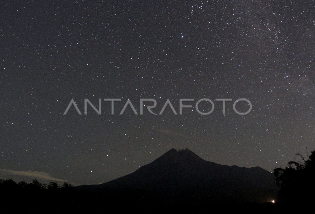 Aktivitas Gunung Merapi Antara Foto