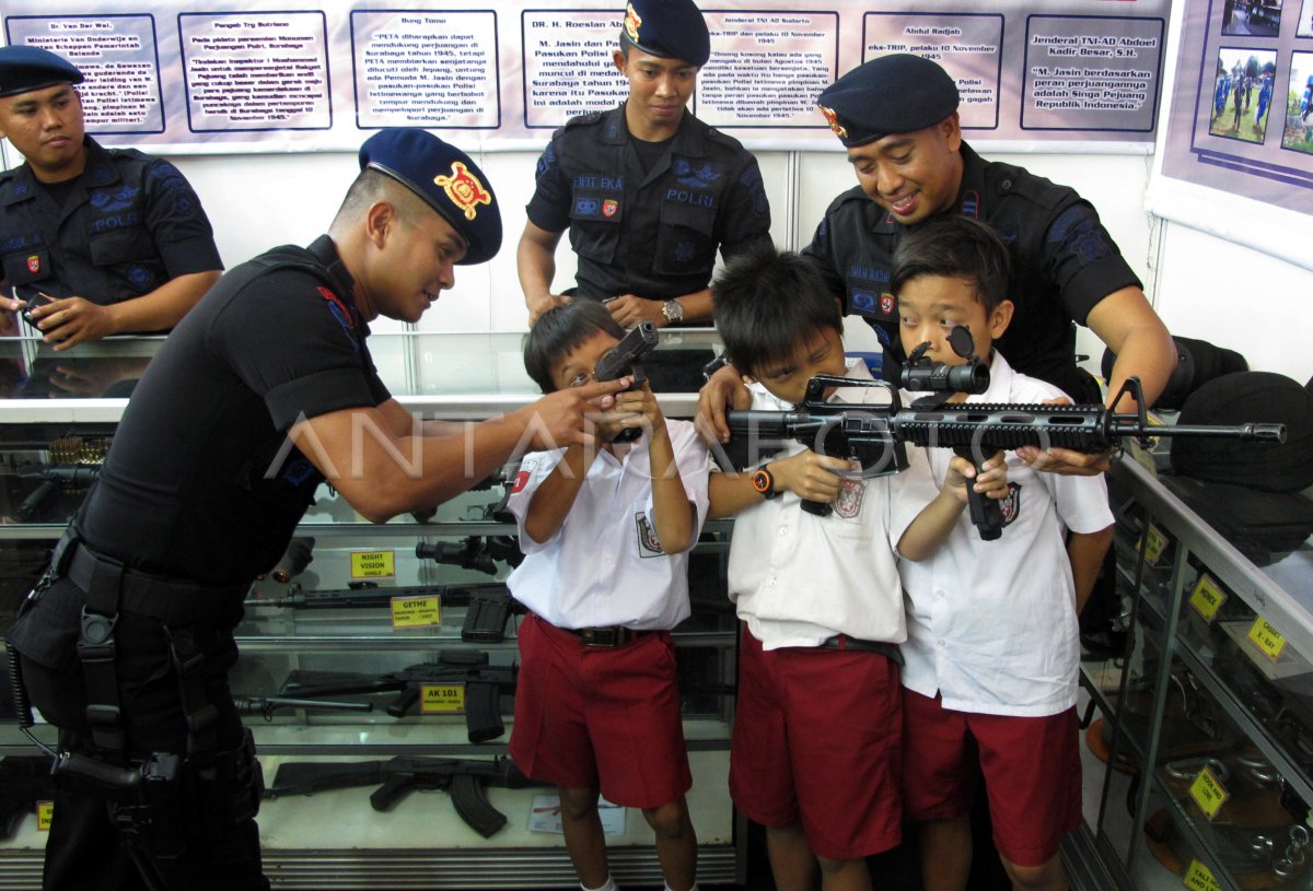 Pameran Kepolisian Antara Foto