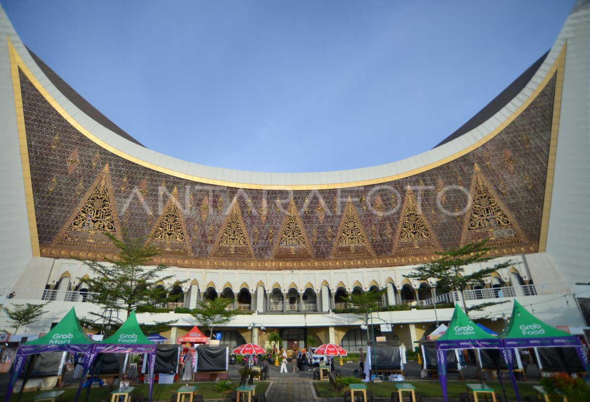 FESTIVAL SUMARAK RAMADHAN DI PADANG