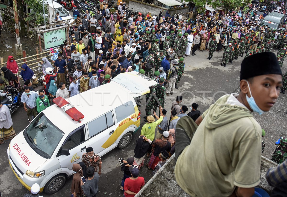 PEMAKAMAN ANGGOTA TNI YANG GUGUR DI PAPUA | ANTARA Foto