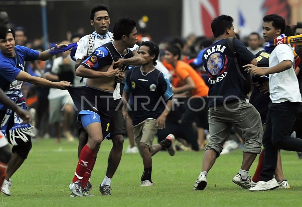 SELEBRASI KEMENANGAN | ANTARA Foto