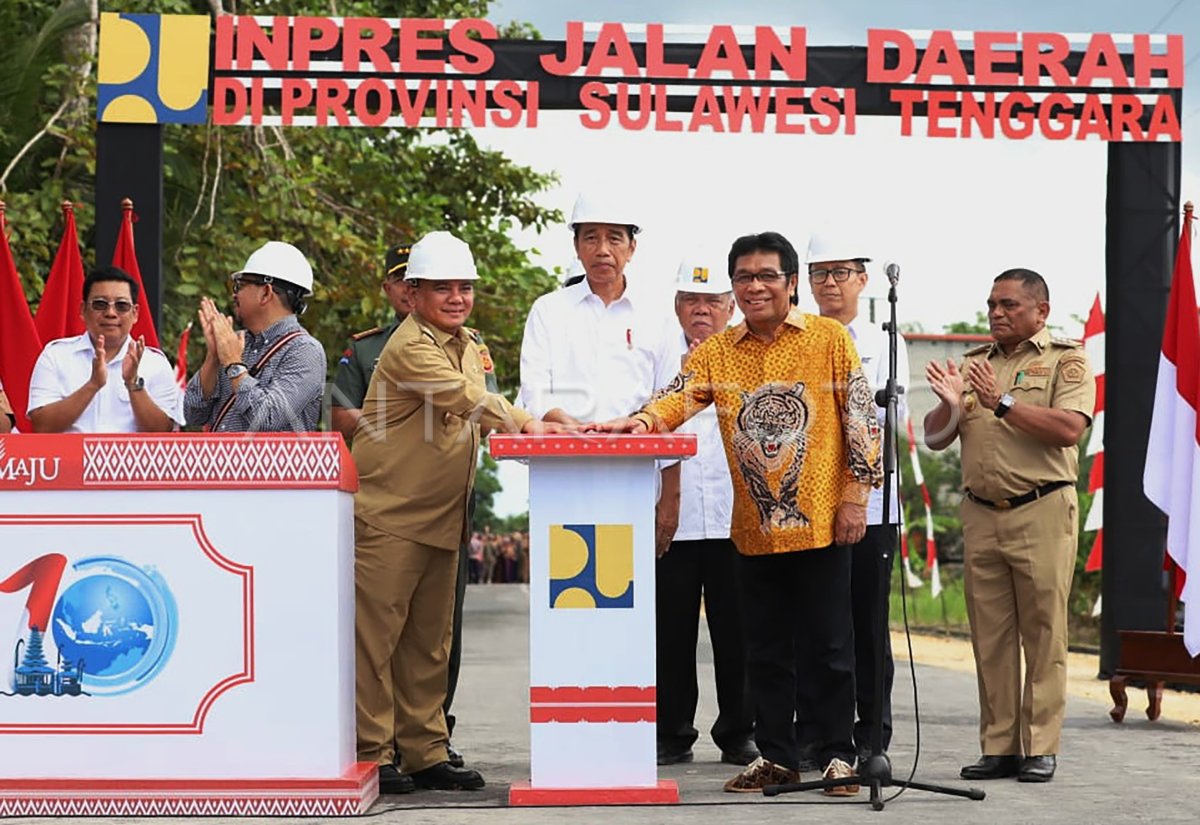 Presiden Resmikan Pelaksanaan Inpres Jalan Daerah Di Sultra | ANTARA Foto