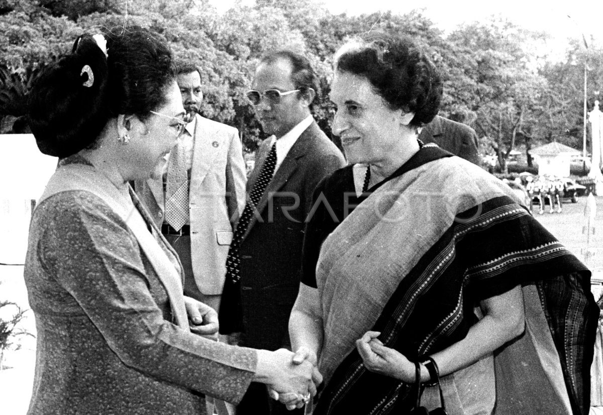 Indira Gandhi Biography Facts Britannica, 60% OFF