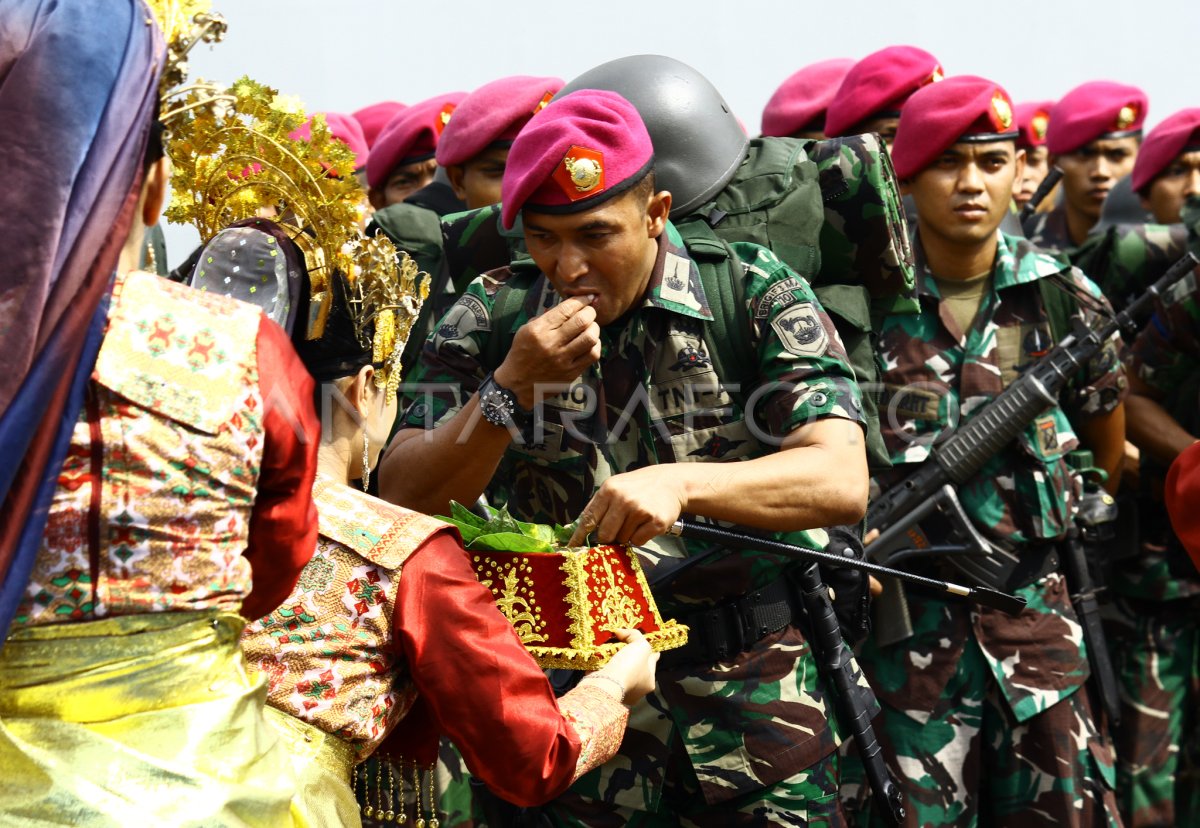 Pengisian Batalyon Infanteri Marinir 10 Antara Foto