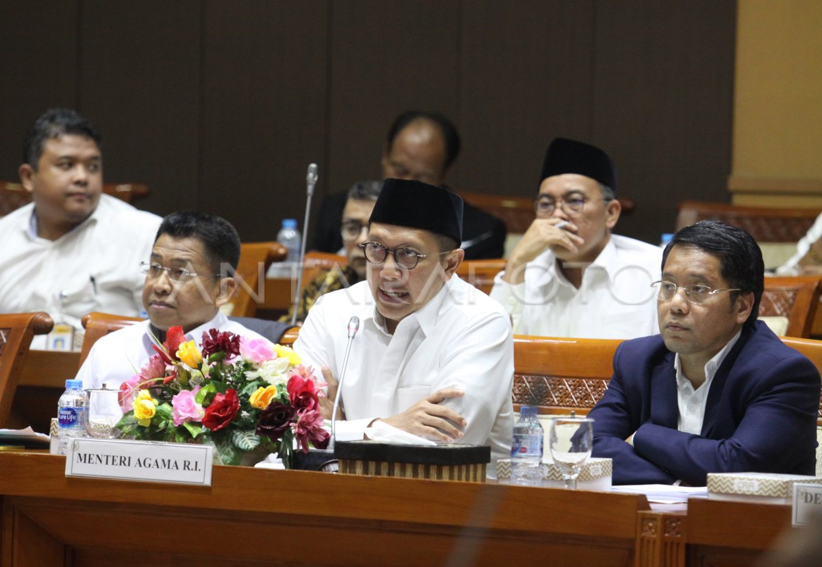 RAPAT KERJA RUU PESANTREN | ANTARA Foto