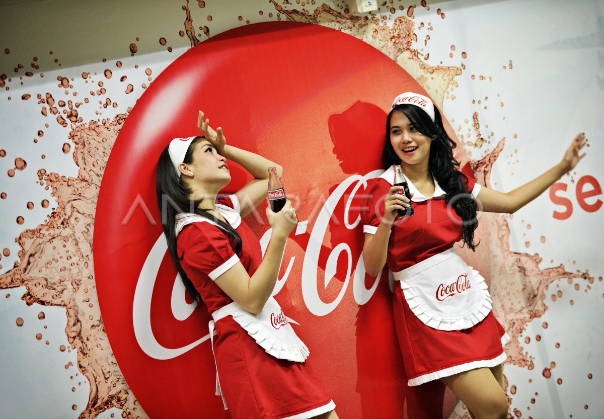 STRATEGI PEMASARAN COCA-COLA | ANTARA Foto