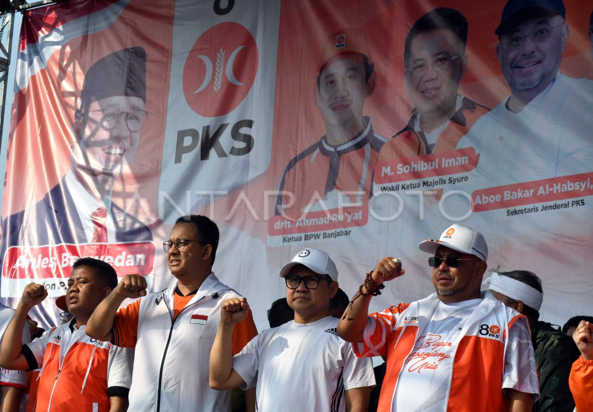 Senam bareng rakyat di Pakansari Bogor