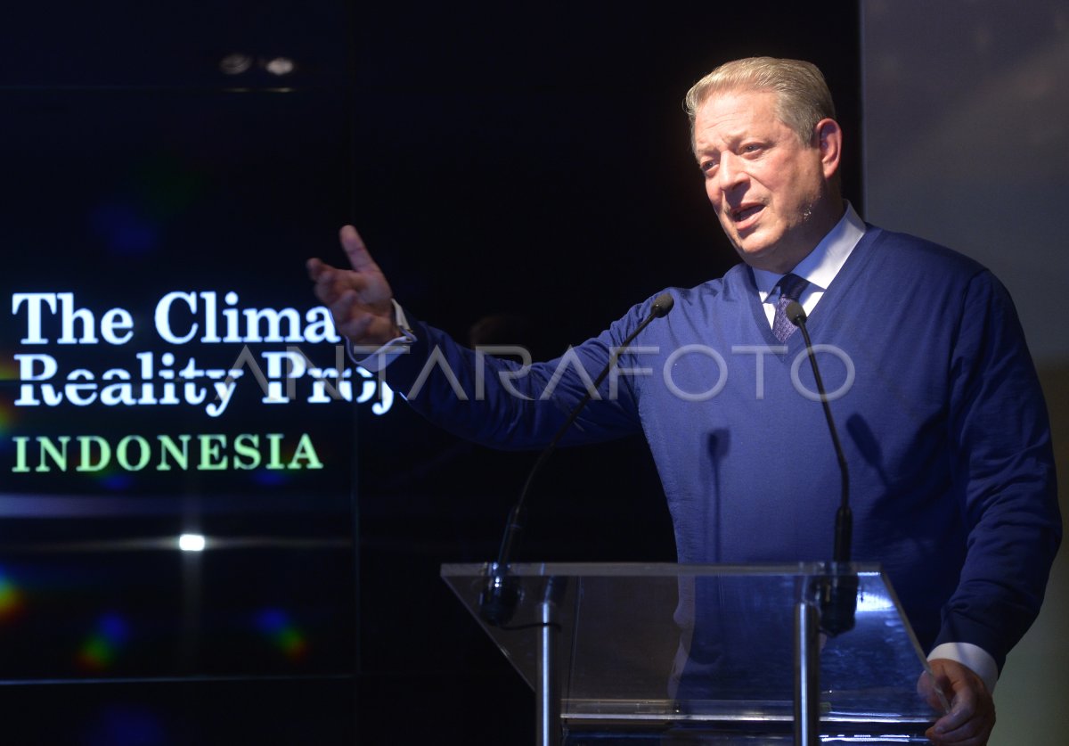 AL GORE DI PAVILIUN INDONESIA