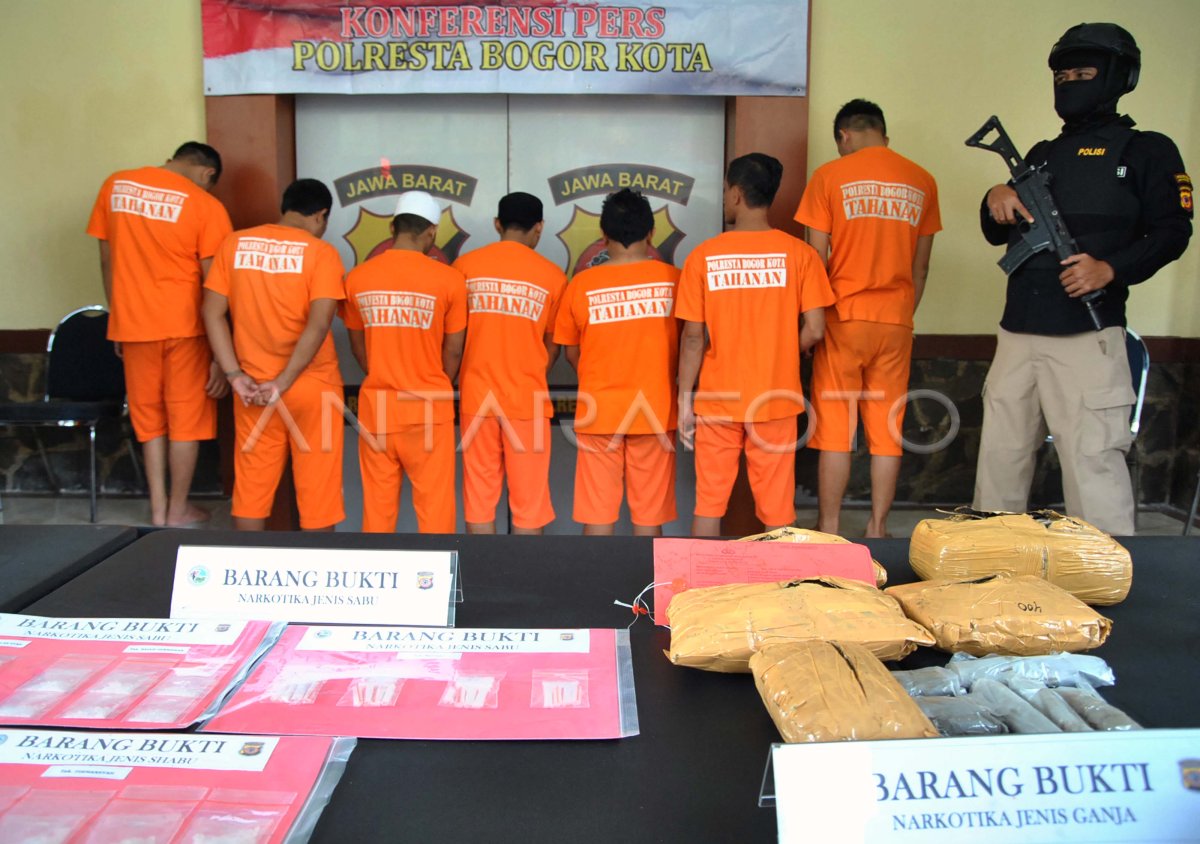 PENGUNGKAPAN KASUS TINDAK PIDANA NARKOTIKA | ANTARA Foto