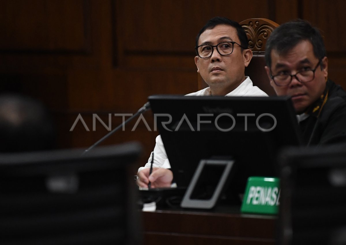 Sidang Lanjutan Gratifikasi Petugas Pajak | ANTARA Foto