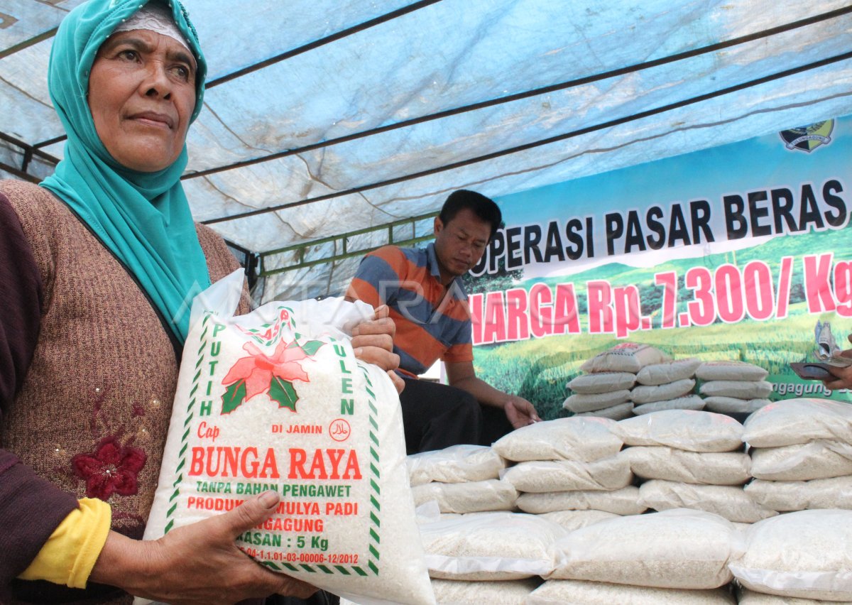 Penjualan Beras Murah Tulungagung Antara Foto