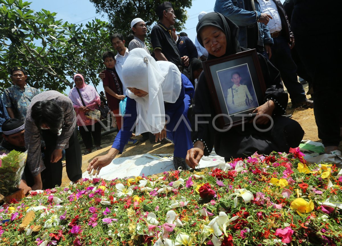 WNI KORBAN KAPAL TENGGELAM | ANTARA Foto