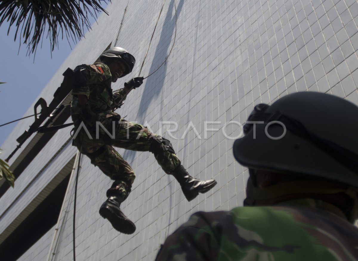 Latihan Perang Kopassus Antara Foto 3600