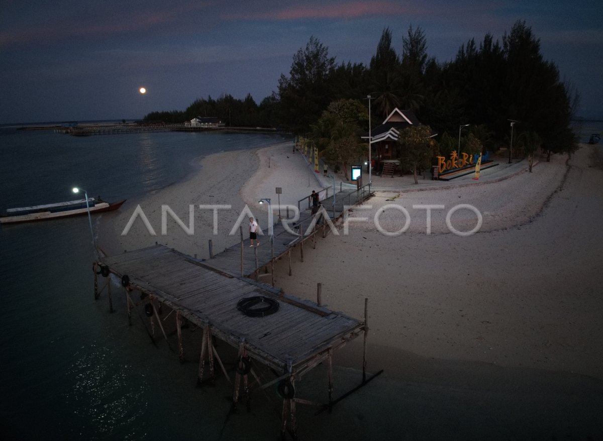 Wisata Pulau Bokori di Konawe