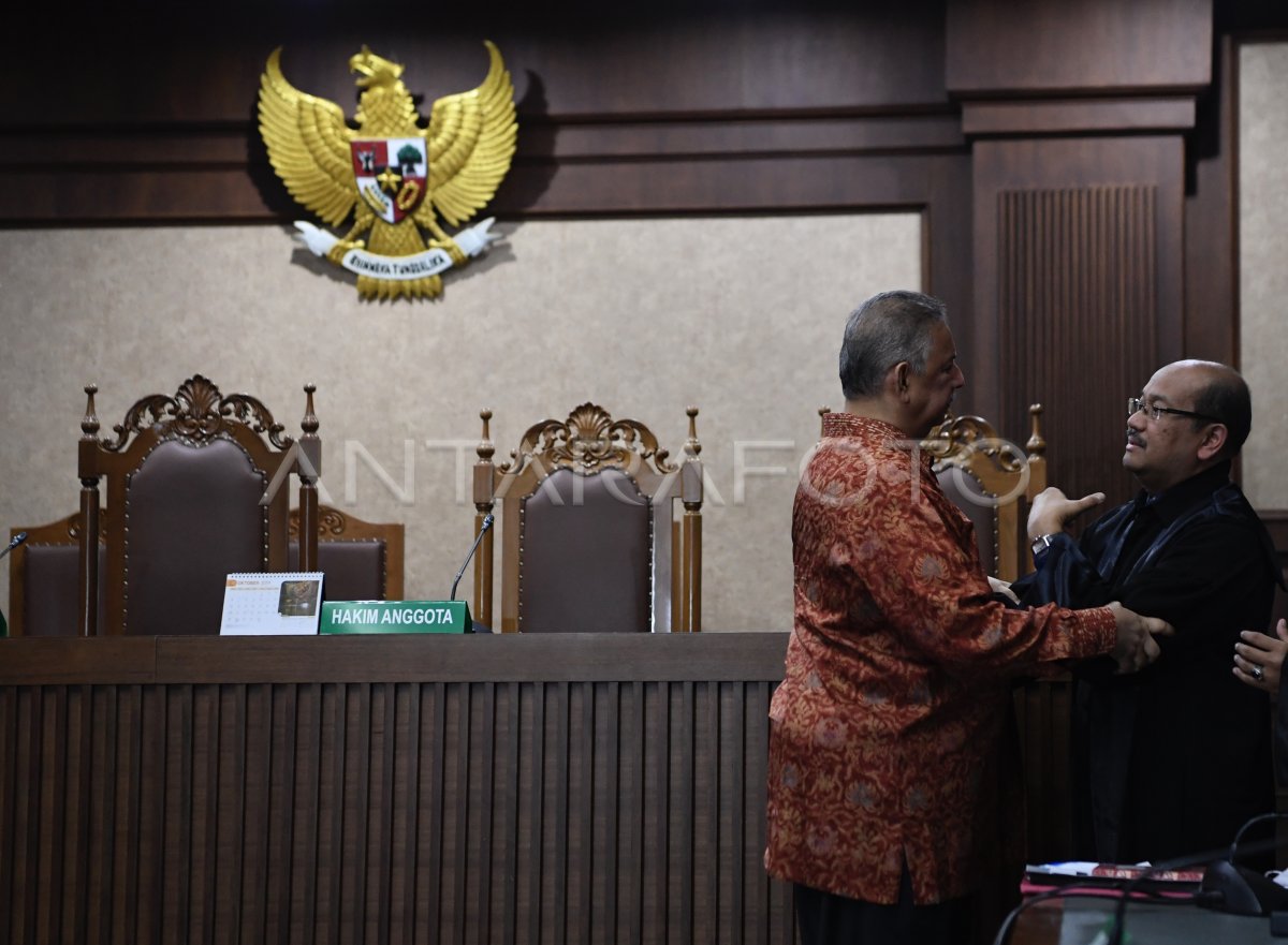 SOFYAN BASIR DIVONIS BEBAS