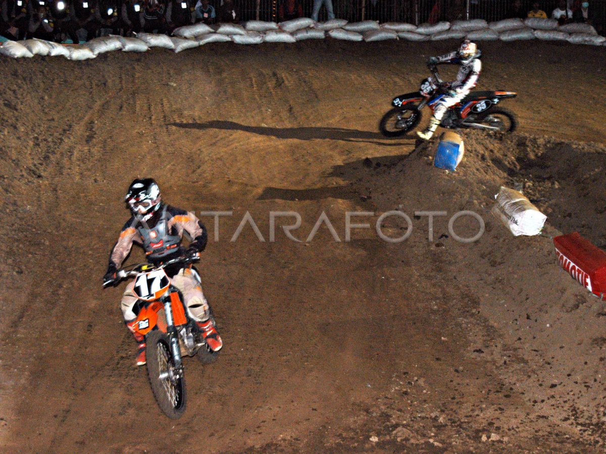 MOTOR CROSS