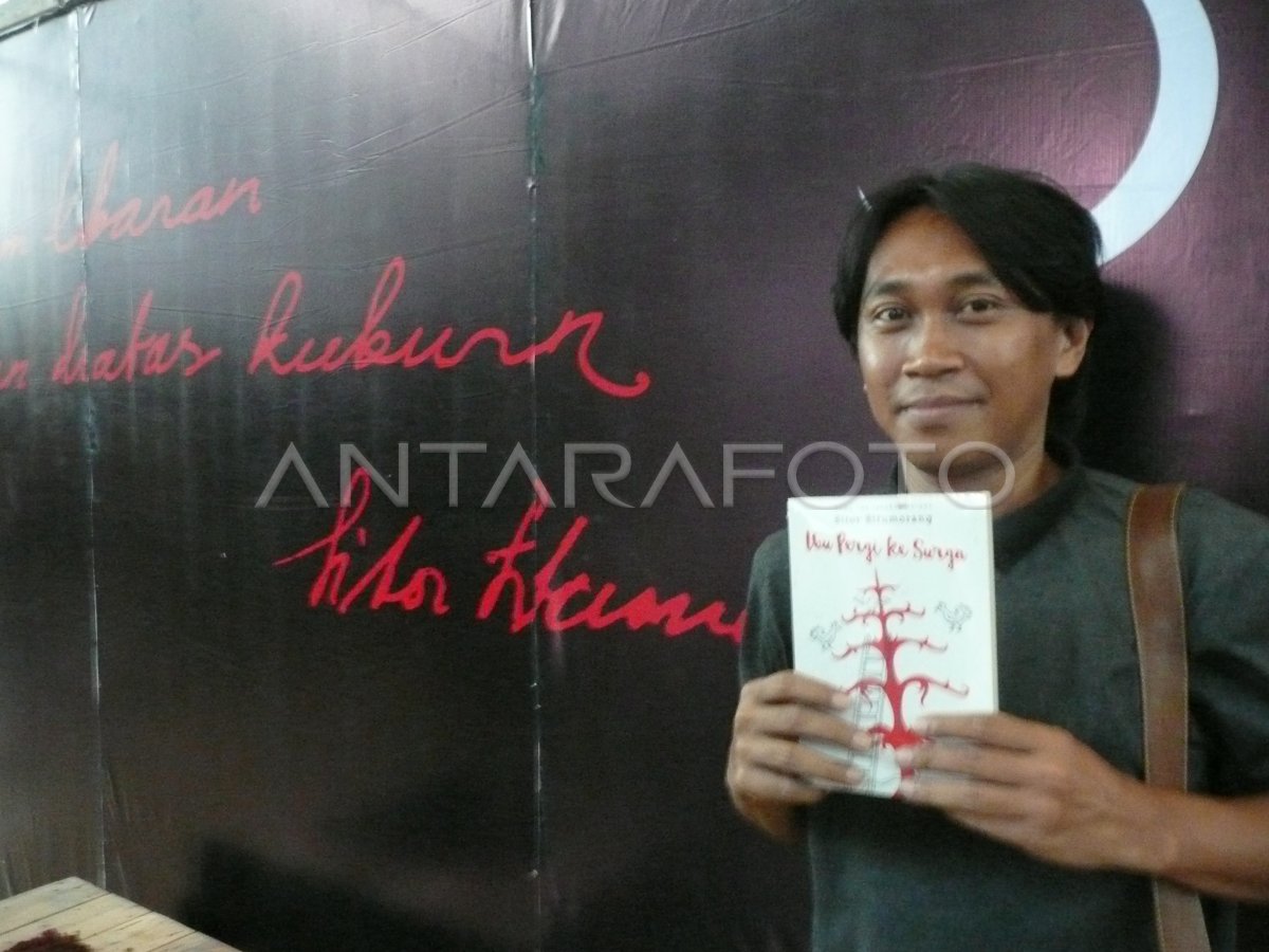 BUKU SITOR SITUMORANG | ANTARA Foto